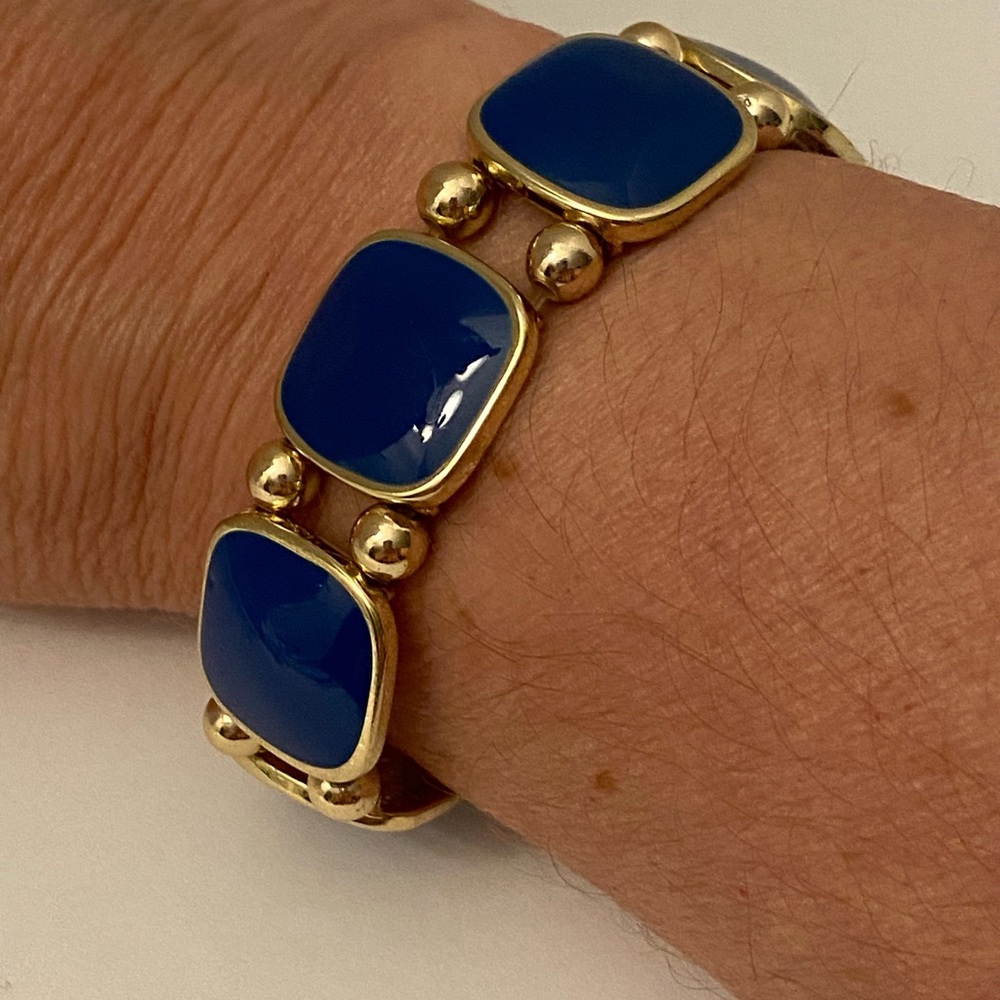 Blue enamel and gold stretch bracelet
